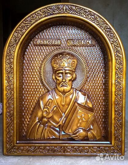 Икона из дерева