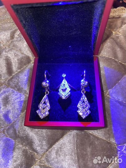 Брилиантовый комплект