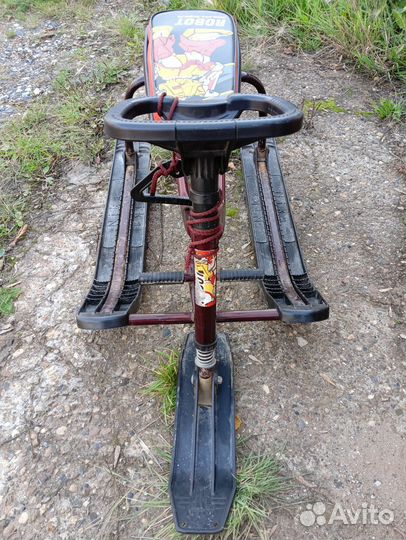 Детский снегокат бу