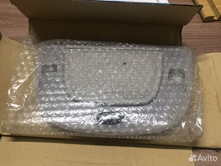 Плафон освещения салона MB 220