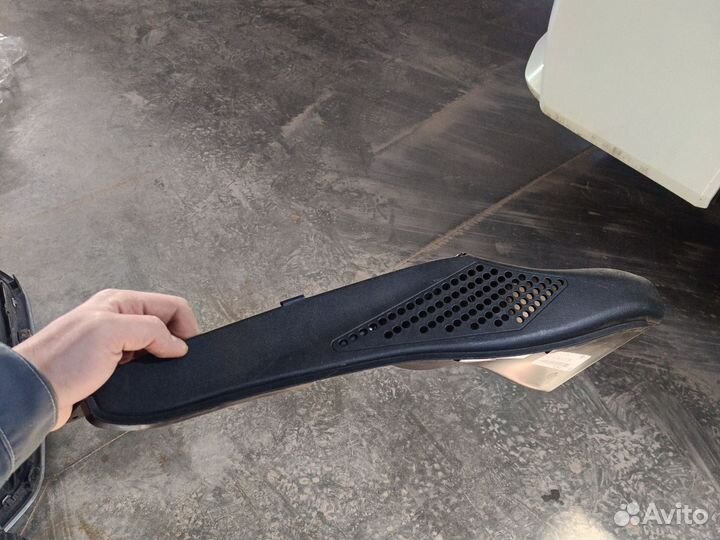 Фланец воздуховода VAG 8W0129618F