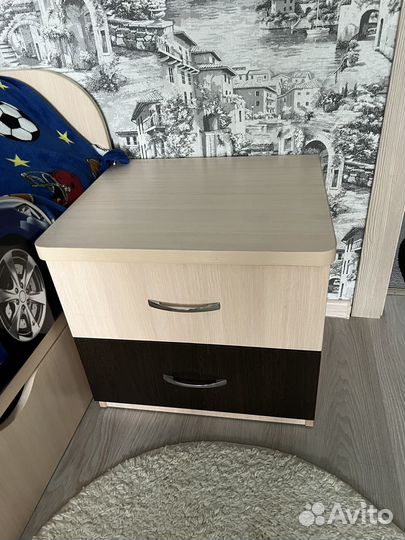 Тумба прикроватная