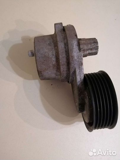 Ролик натяжителя поликлинового ремня Reng Rover