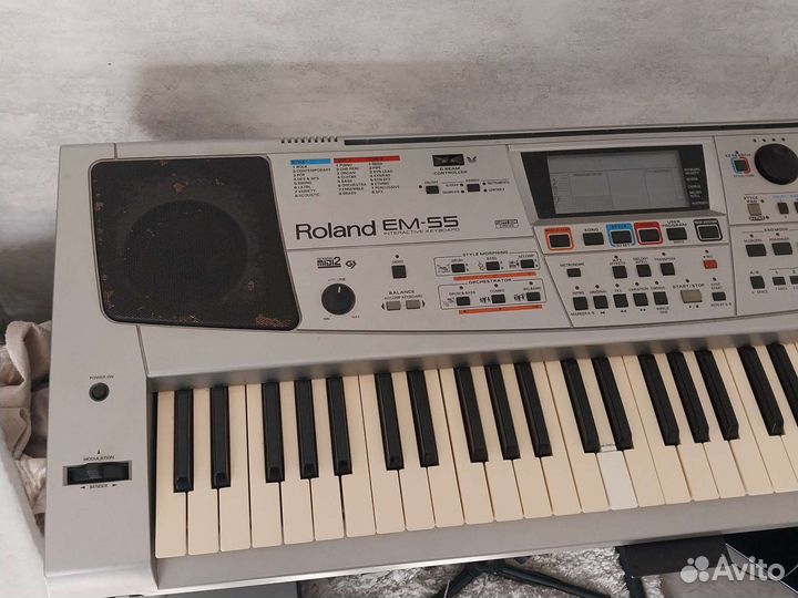 Синтезатор roland EM -55