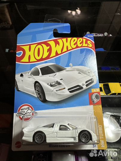 Hot Wheels nissan R390 GT1