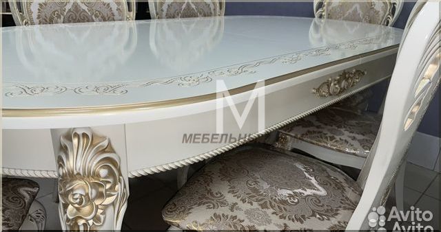 Кухонный стол