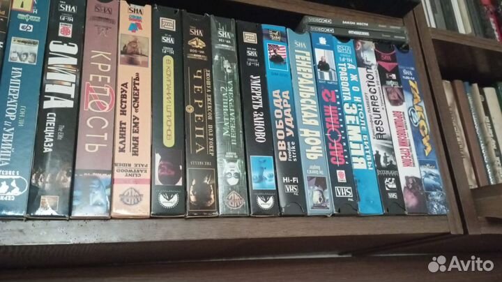 Видео кассеты с фильмами, dvd, диски с фильмами