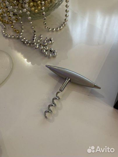 Подарочный набор для вина в футляре аксессуары