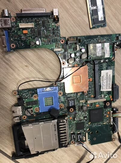 Запчасти от ноутбука hp