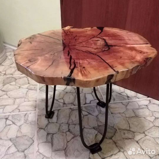 Портреты, сувениры и прочие изделия из дерева