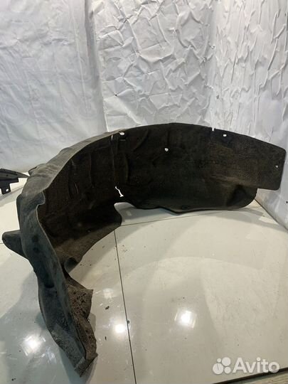 Локер (задний, правый) (Jaguar XE)