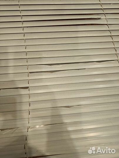 Жалюзи горизонтальные бу