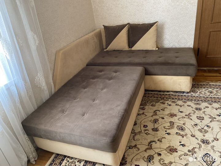 Диван-угловой