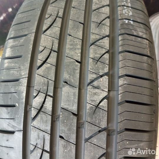 Fortune FSR702 245/45 R18 100Y