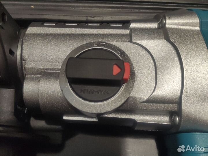 Перфоратор аккумуляторный новый с 2-мя акб