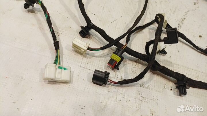 Электропроводка крышки багажника правая