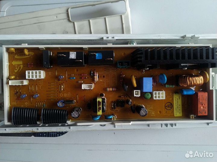 Стиральная машина Samsung ; wf8500nhw