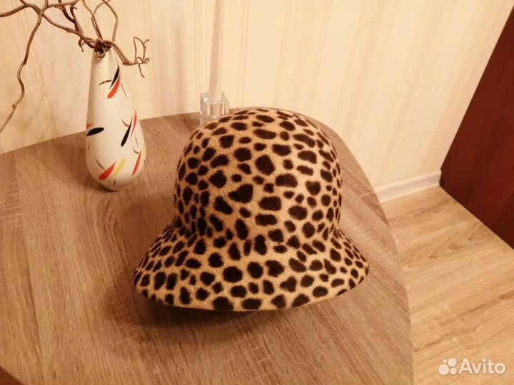 Шляпа женская, 100 велюр. 56 размер