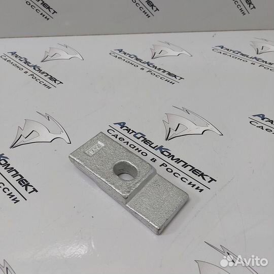 Пластина крепления кузова