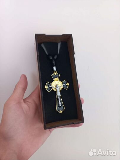 Христианские, мусульманские четки на авто