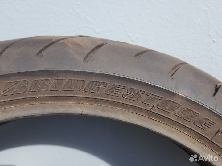 Передние баллоны 120/70 17 бридж и pirelli