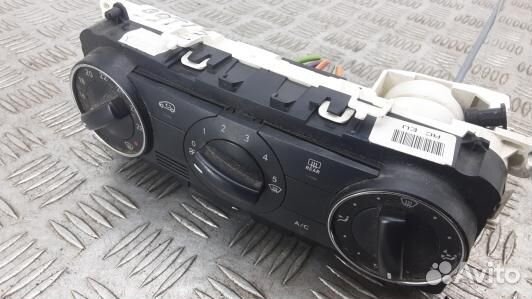 Блок управления печки и климат-контроля mercedes b