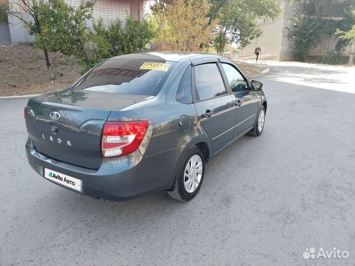 LADA Granta 1.6 МТ, 2017, 100 000 км