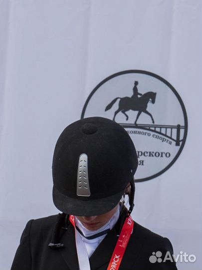 Шлем для верховой езды детский 57р