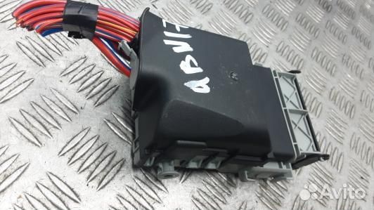 Блок предохранителей opel astra J (UBN17M101)