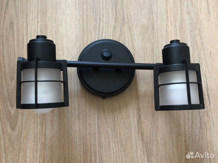 Светильник настенный