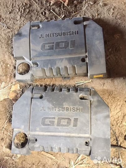 Накладка двигателя Mitshubishi Pajero