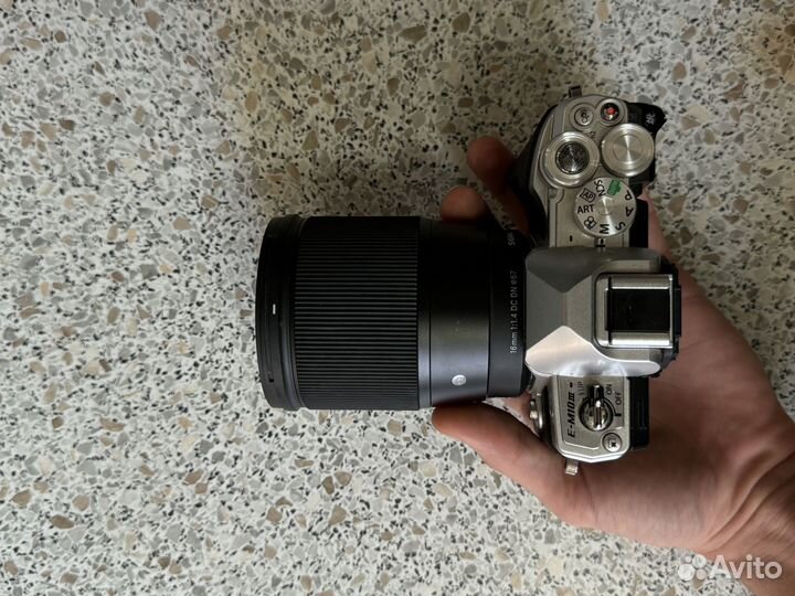 Olympus OM-D E-M10 Mark 3