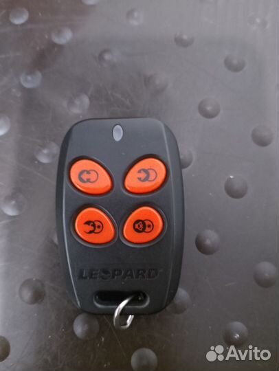 Брелок для сигнализации leopard