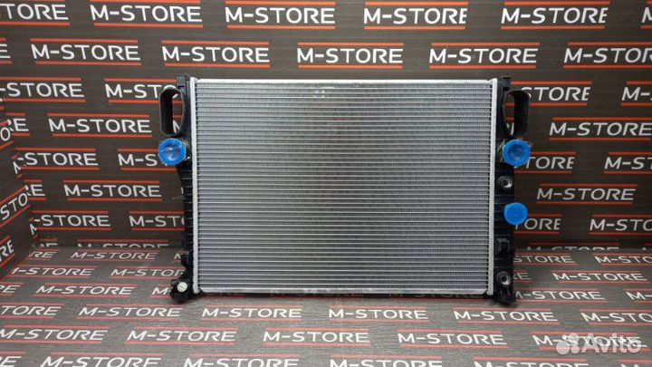 Радиатор двс Mercedes-Benz E-Class W211