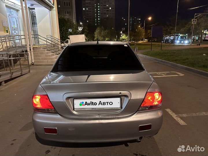 Mitsubishi Lancer 1.6 МТ, 2006, 210 000 км