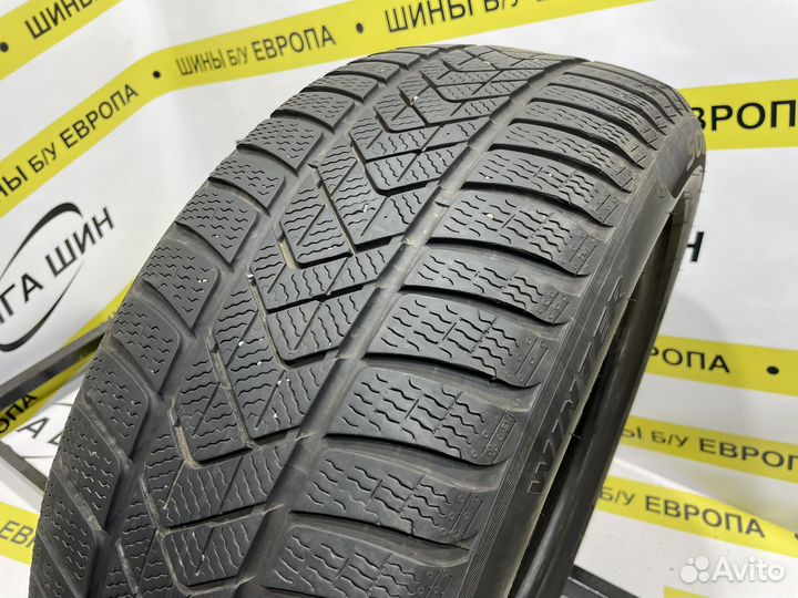 Pirelli Winter Sottozero 3 235/50 R19