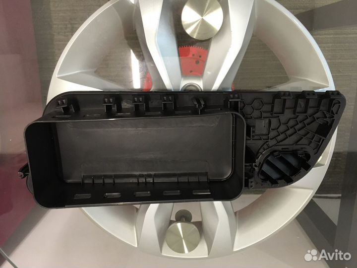 Накладка в торпедо Фольксваген Поло седан