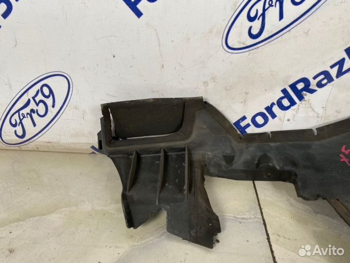 Дефлектор радиатора передний правый Bmw X5 E53