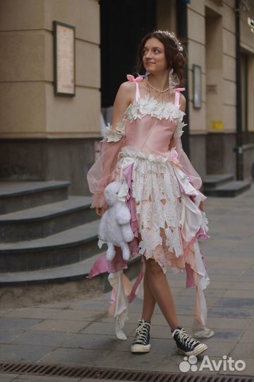 Розовое платье на выпускной последний звонок