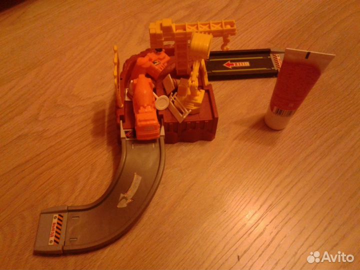 Продам игровой набор: стройплощадка