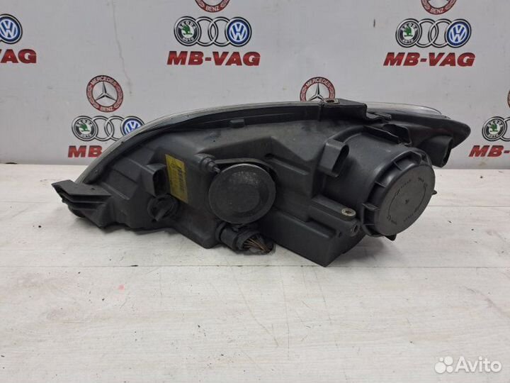 Фара Volkswagen Golf Plus 5M