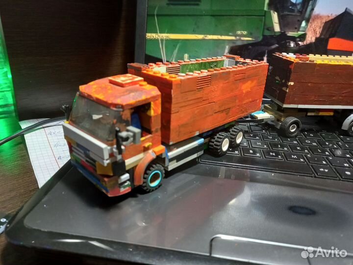 Игрушка грузовик