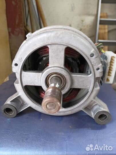 Двигататель стиральной машины