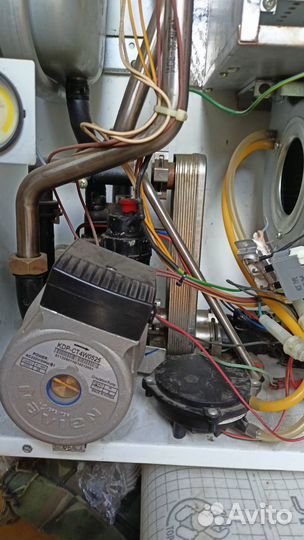 Продам газовый котел Навьен айс по запчастям