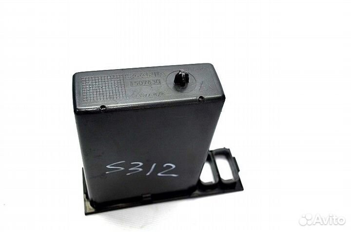 Ящик в торпеде, открытый scania R-Series (01.04)