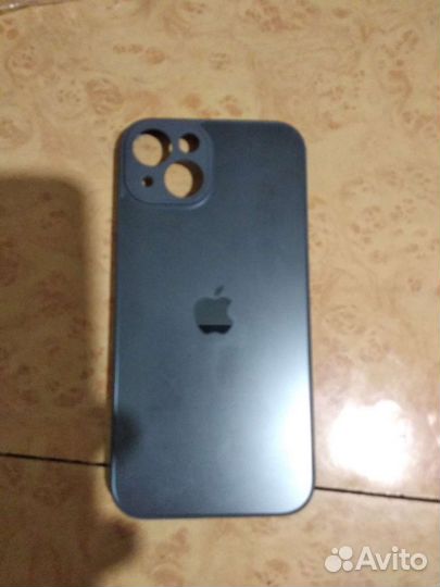 Чехол на iPhone 13