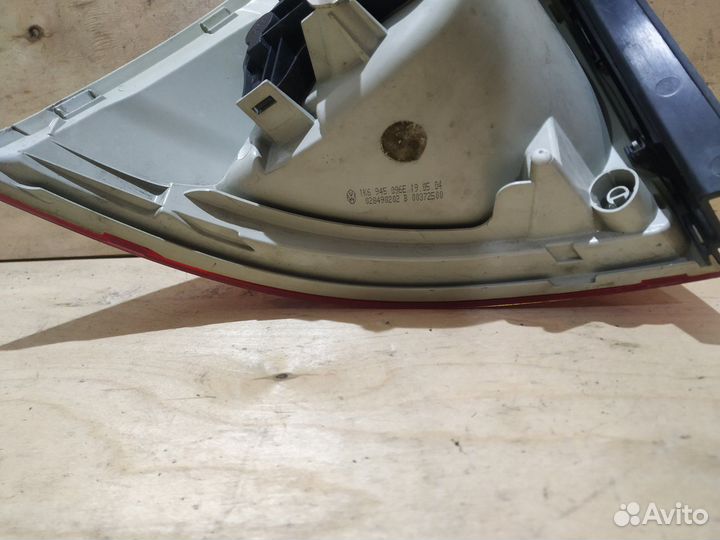 Фонарь задний правый Volkswagen Golf 5 2003-2009