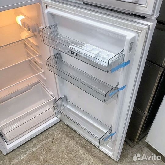 Холодильник бу как новый узкий маленький Vestel