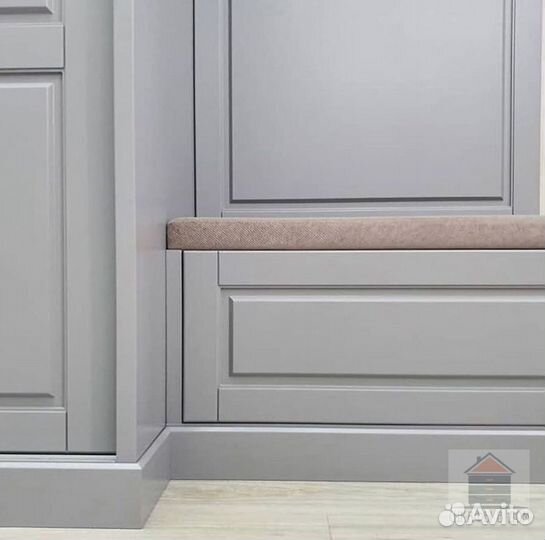 Шкаф с зеркалом
