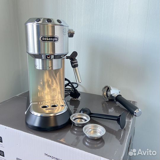 Кофеварка рожковая новая